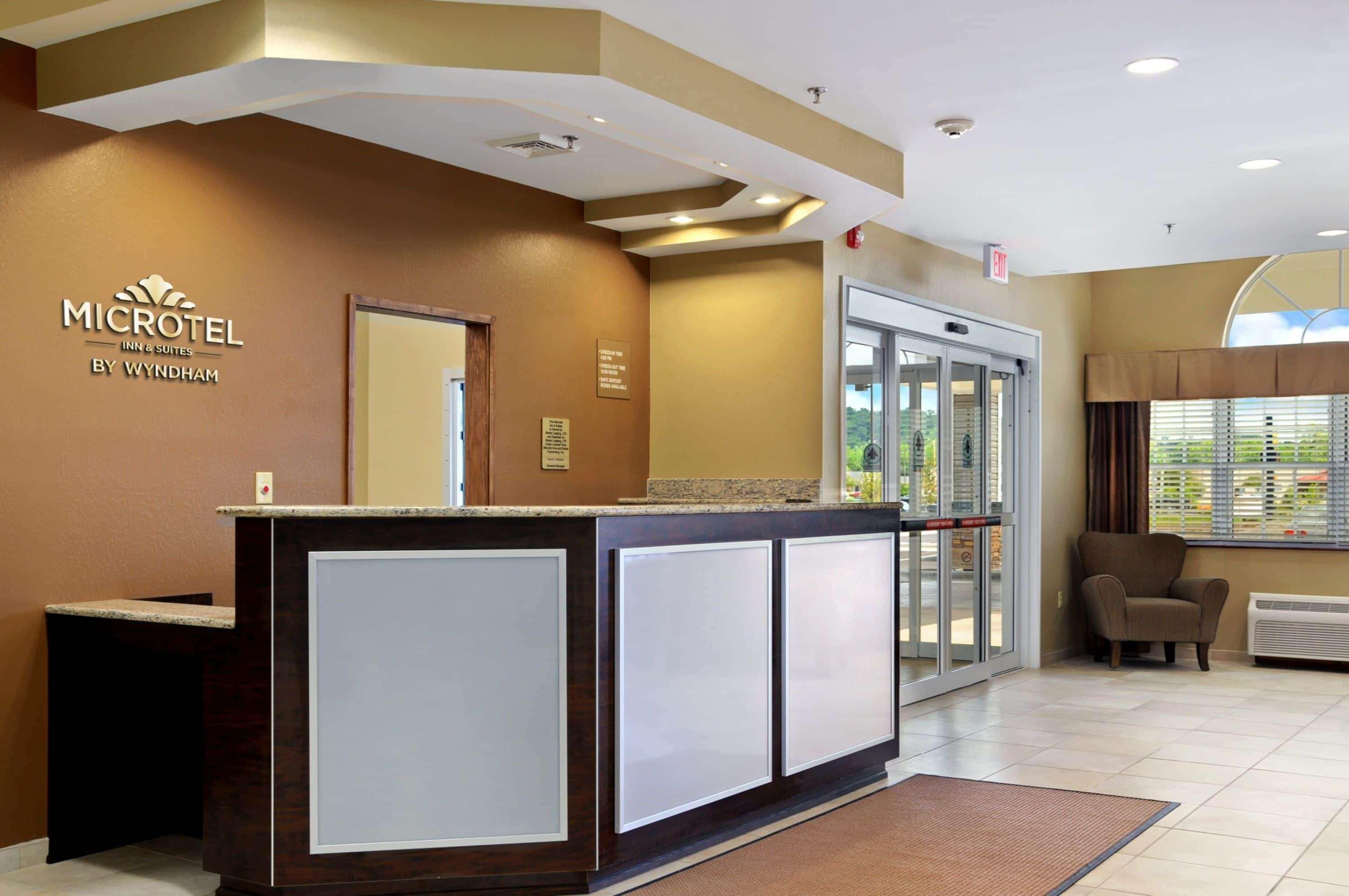Microtel Inn & Suites By Wyndham Мариета Екстериор снимка